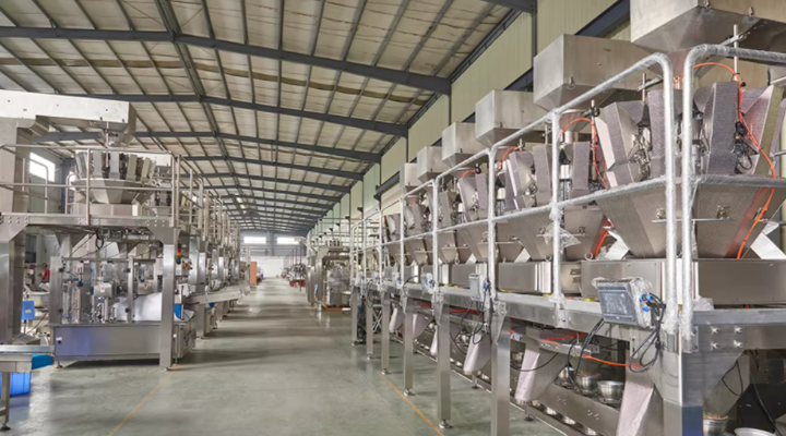 mall bag snack vertical weighing automatic packaging machine price